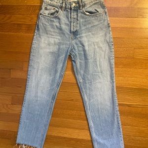 ZARA high rise mom jeans - SIZE 4 (US)